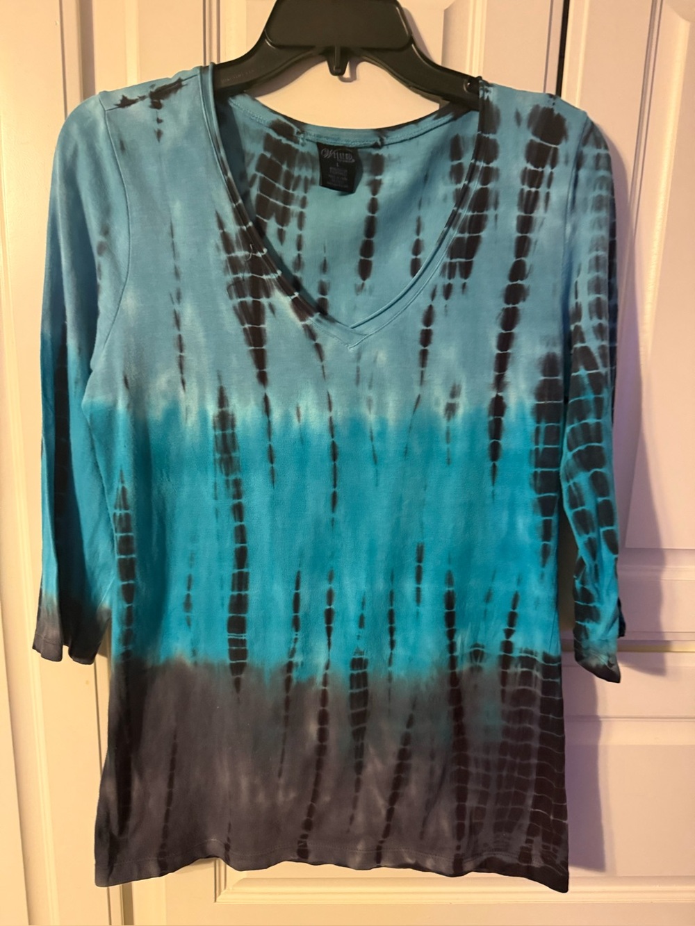 Women’s V-Neck Tie-Dye Top - Blue & Black size large by weekend by Marina